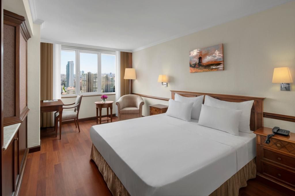 DEDEMAN İSTANBUL