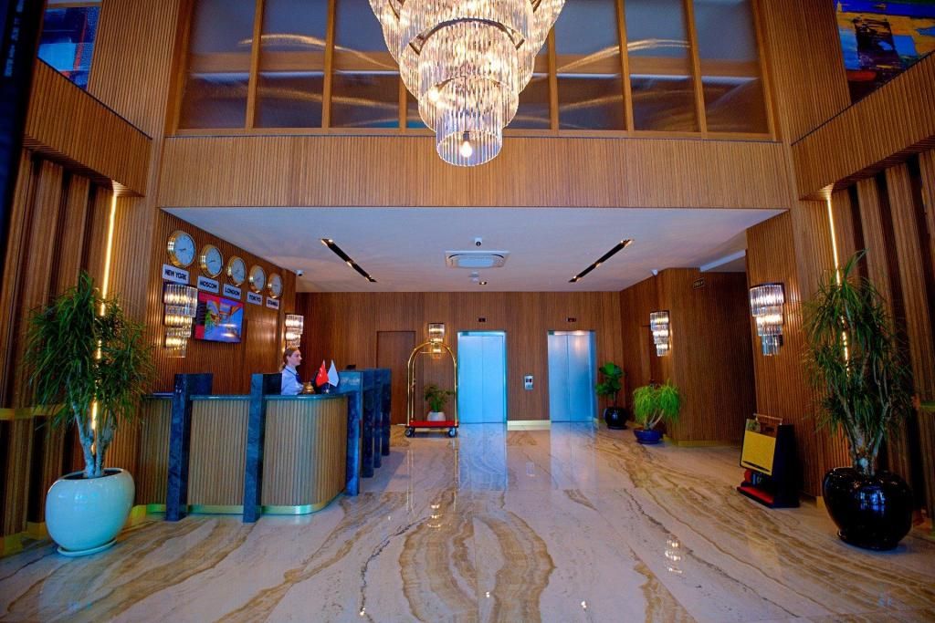 PARK DEDEMAN MERSİN MARİNA