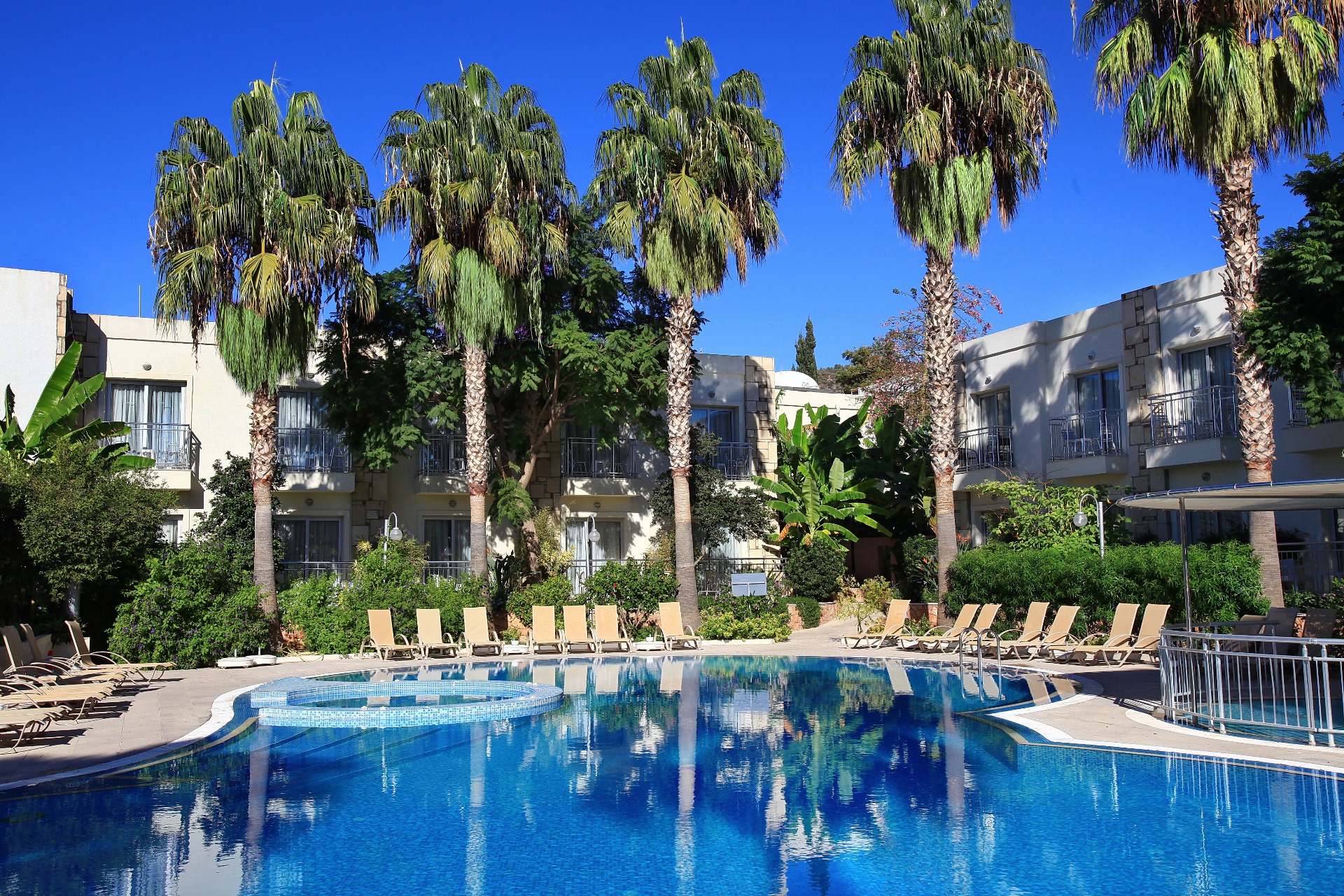MANDARİN RESORT