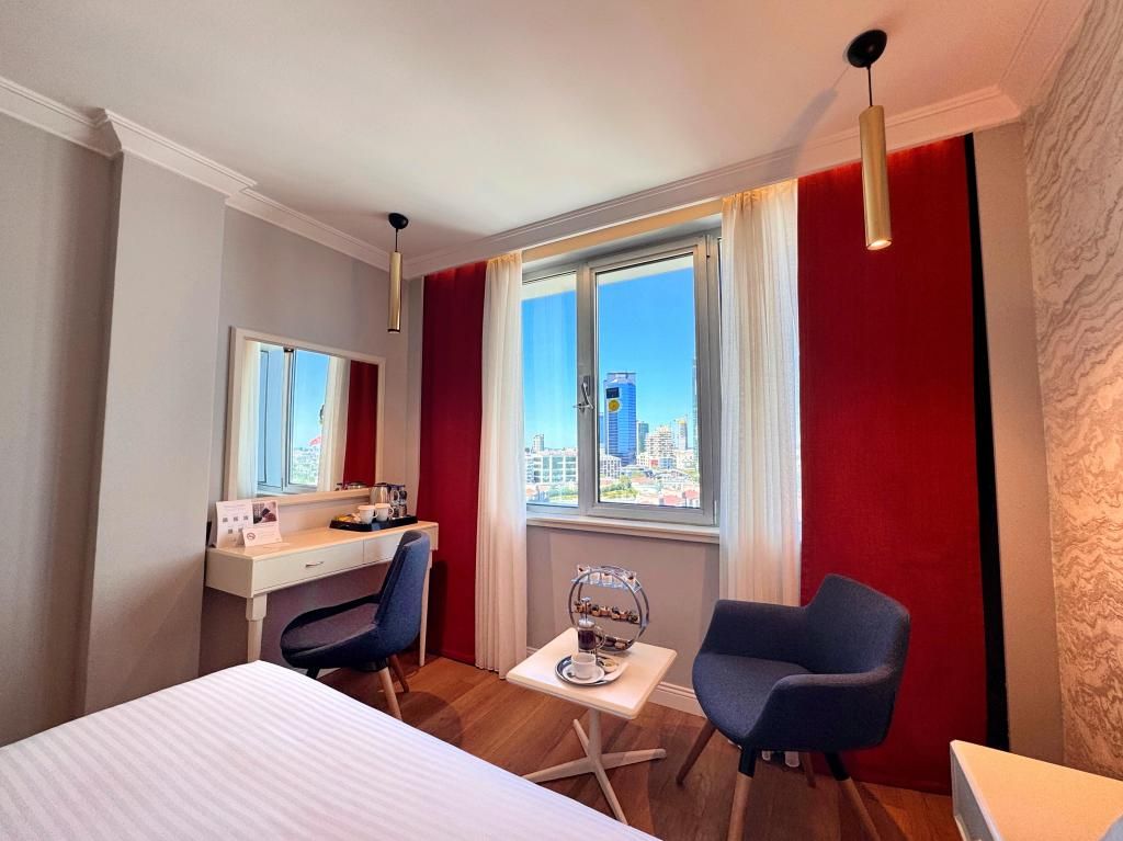 DEDEMAN İSTANBUL
