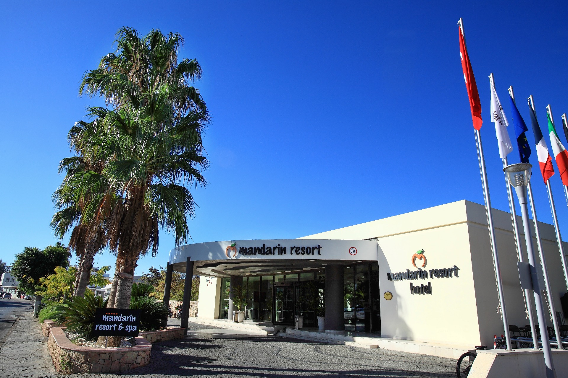 MANDARİN RESORT