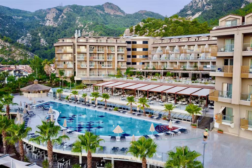 Turunç Premium Hotel