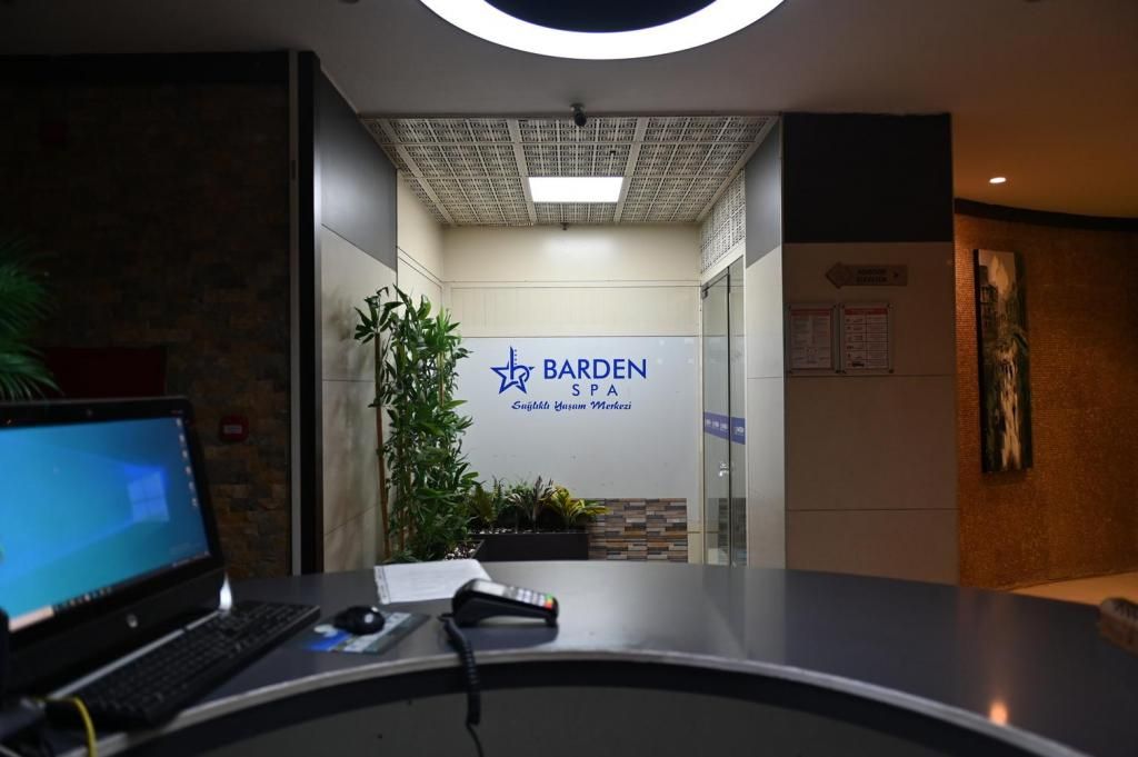 BARDEN HOTEL