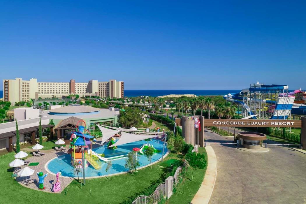 CONCORDE LUXURY HOTEL