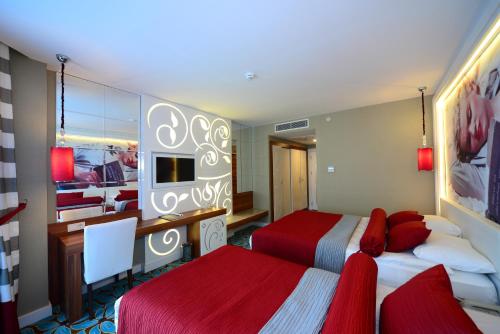 VİKİNGEN İNFİNİTY RESORT & SPA