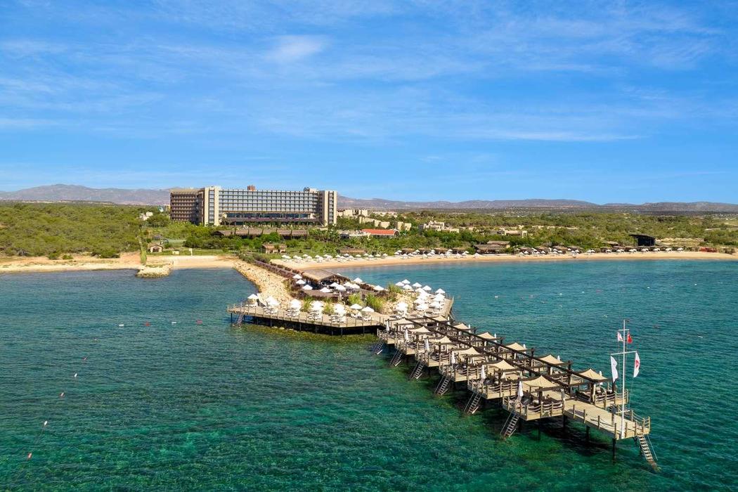 CONCORDE LUXURY HOTEL