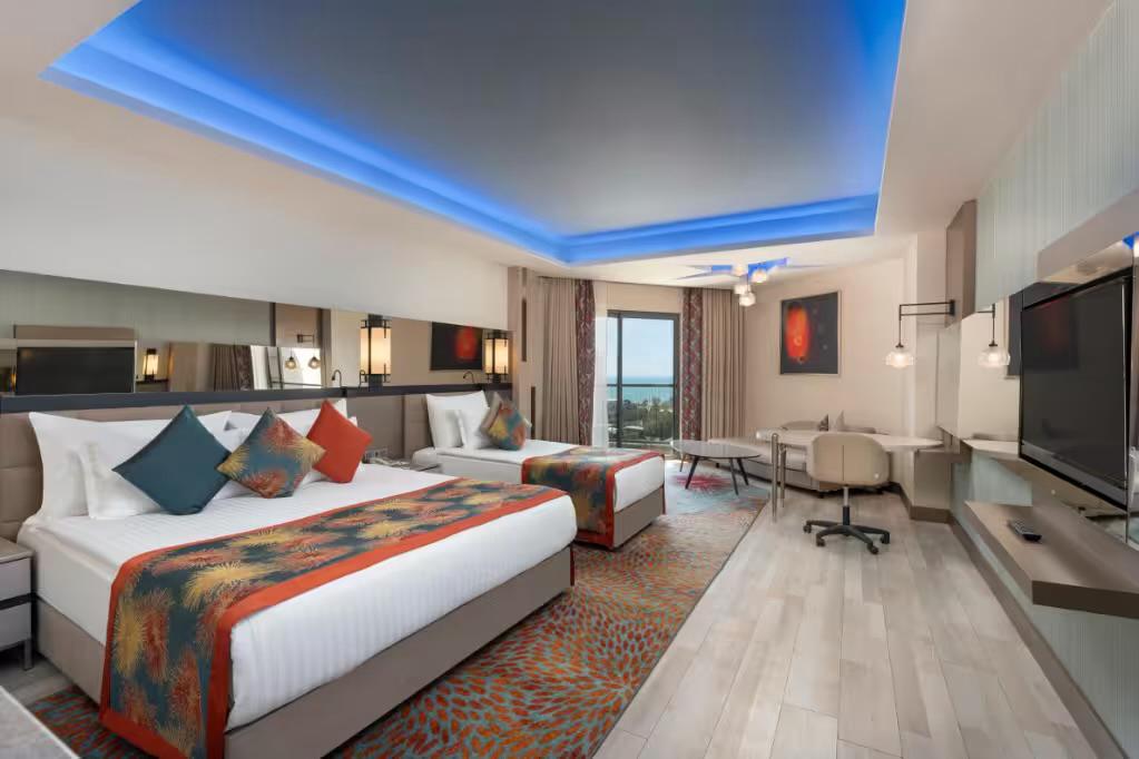 ROYAL SEGİNUS