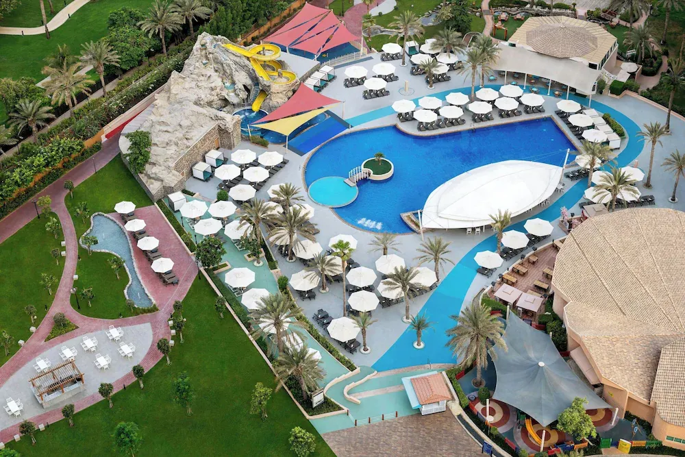 Al Habtoor Grand Resort, Autograph Collection