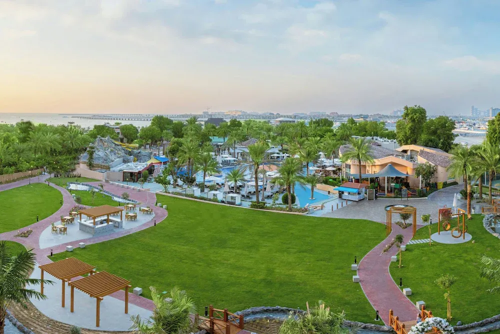 Al Habtoor Grand Resort, Autograph Collection