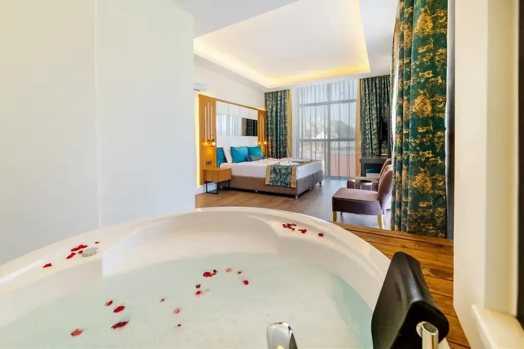 Algora Halal Hotel