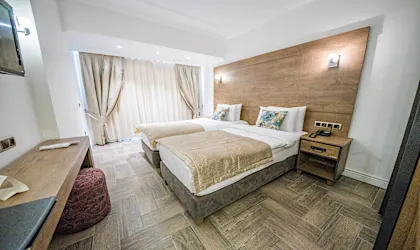 Aurasia Beach Hotel