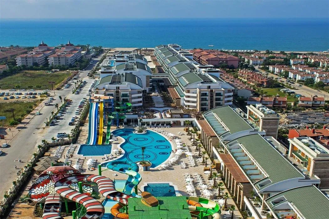 Crystal Waterworld Aqua Collection