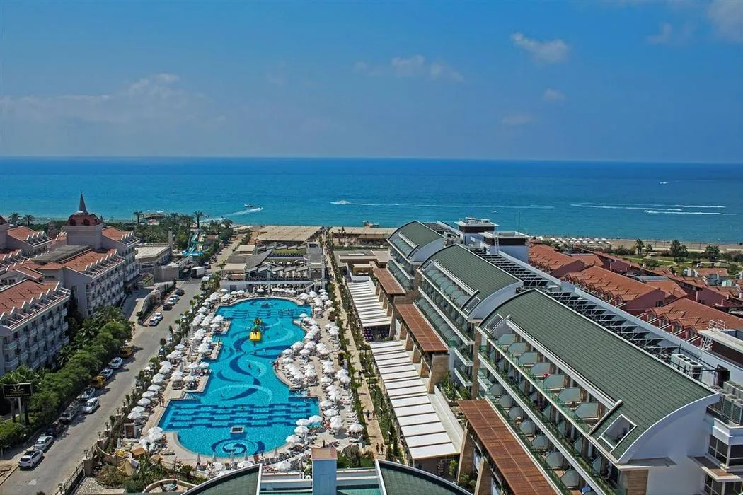Crystal Waterworld Aqua Collection