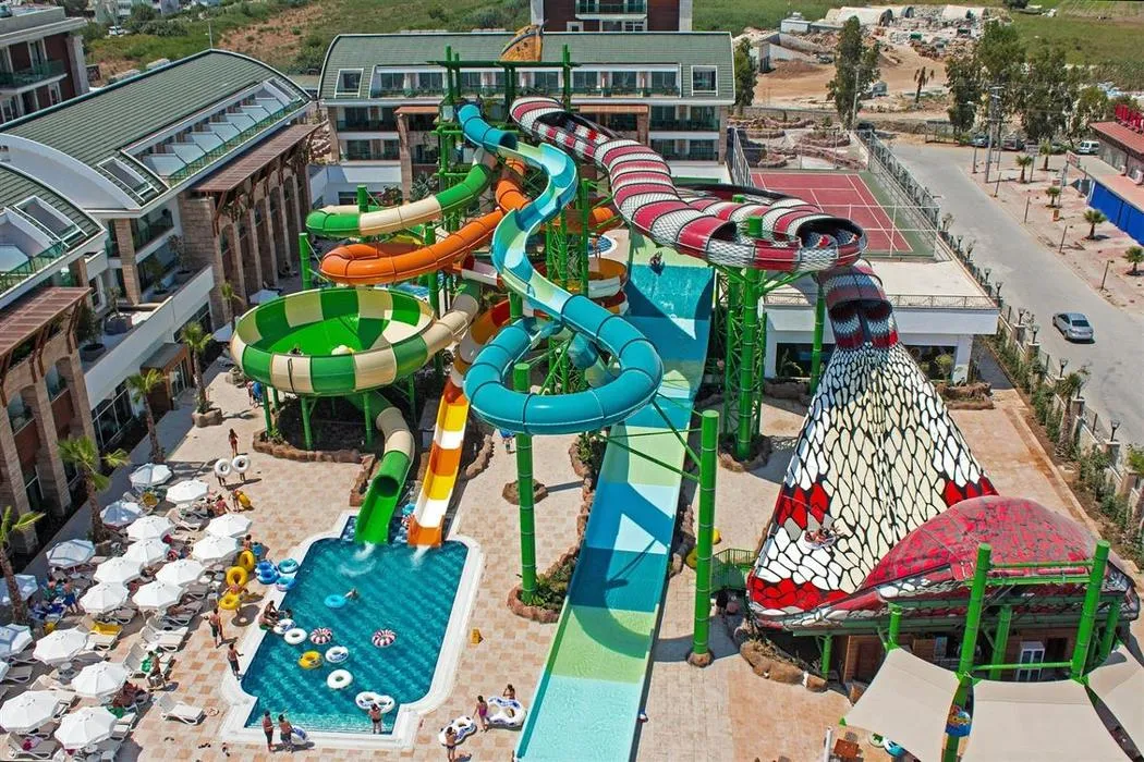 Crystal Waterworld Aqua Collection