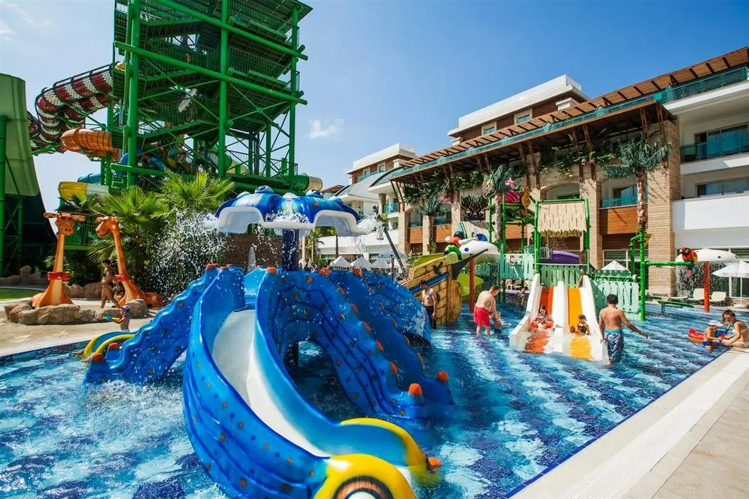 Crystal Waterworld Aqua Collection