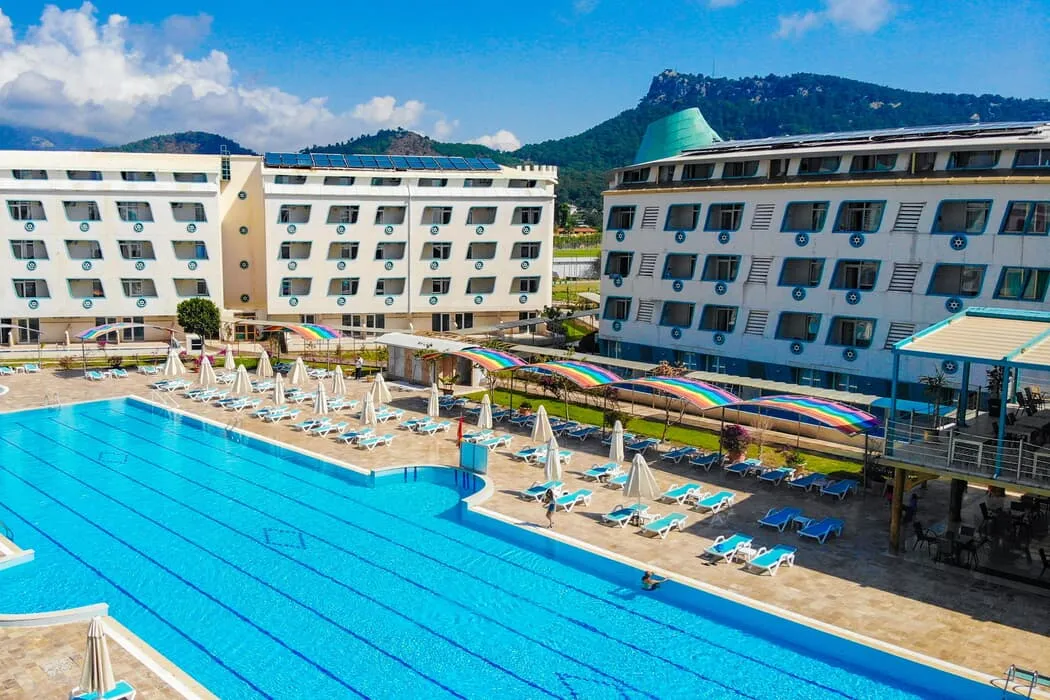 Daima Biz Hotel