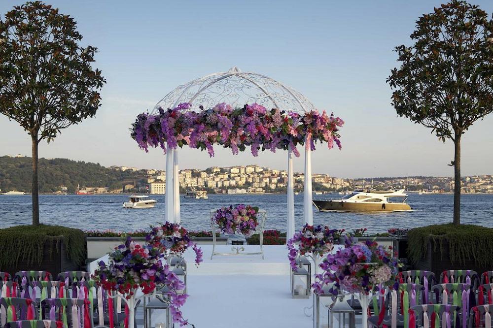 FOUR SEASONS İSTANBUL
