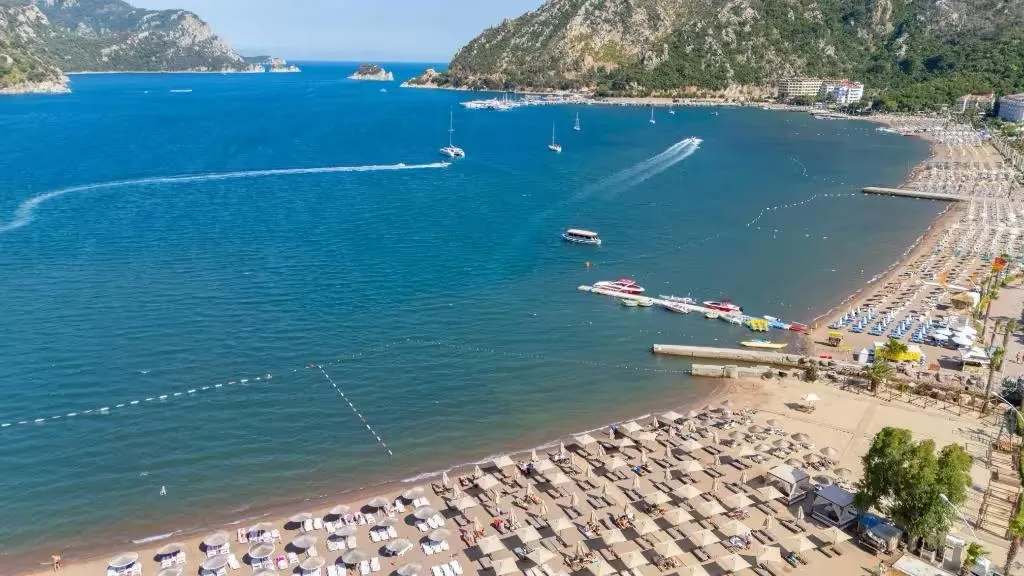 Fortuna Beach Hotel