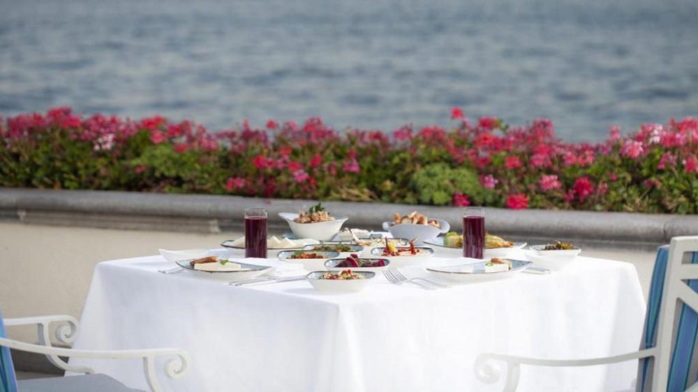 FOUR SEASONS İSTANBUL