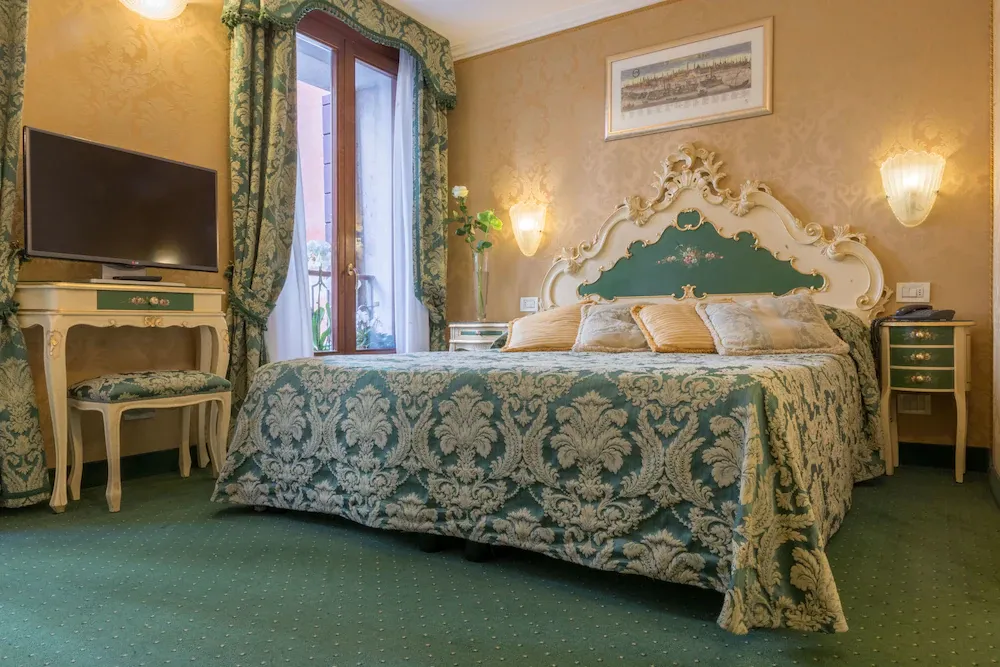 Hotel Becher