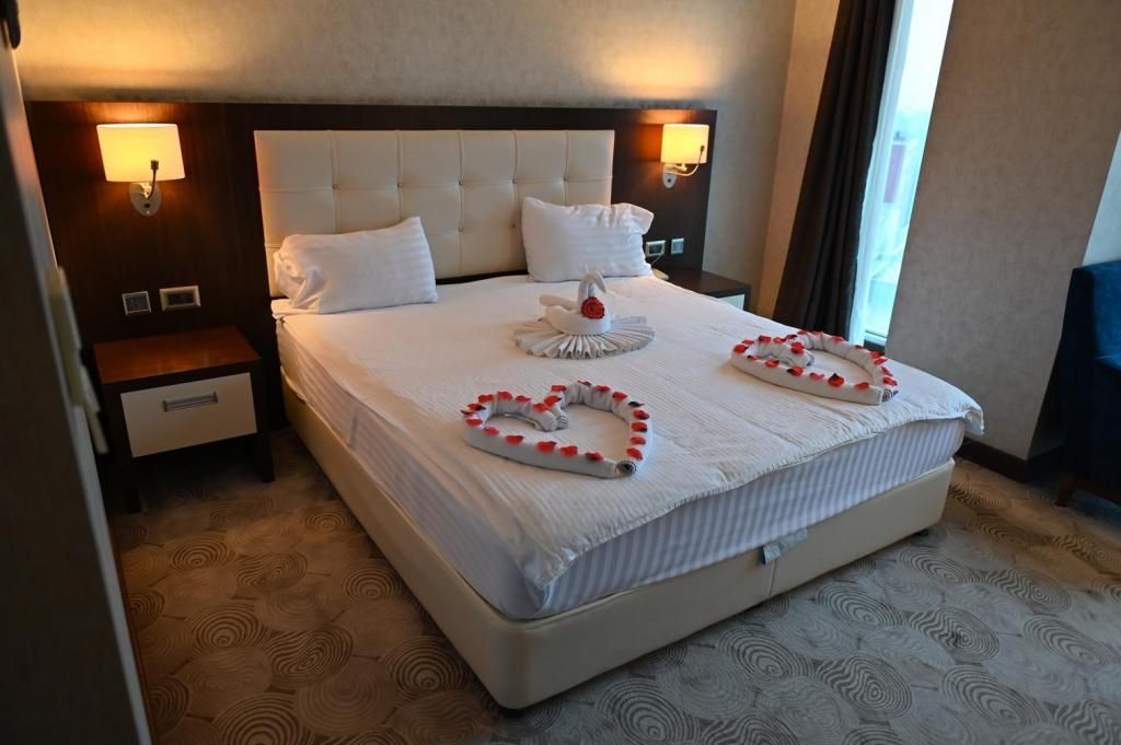 BARDEN HOTEL