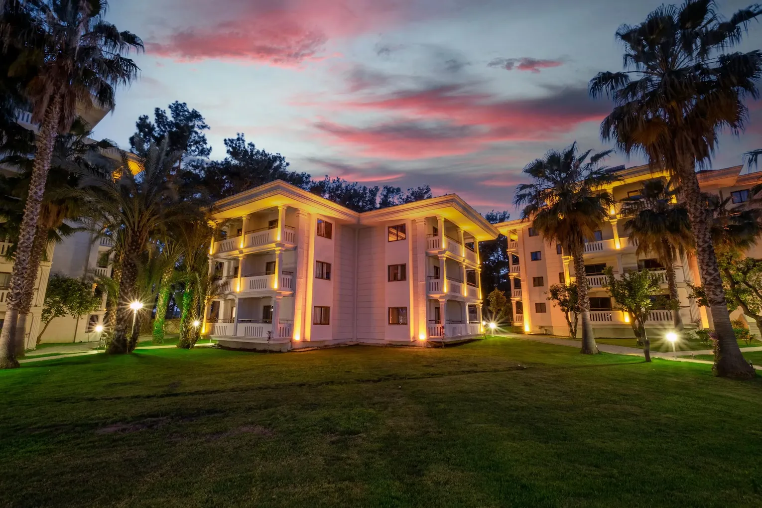 modern saraylar