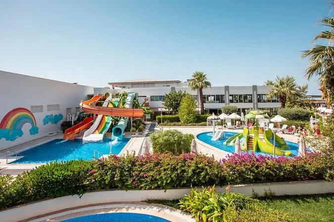 Palm Wings Beach Resort & Spa Kuşadası