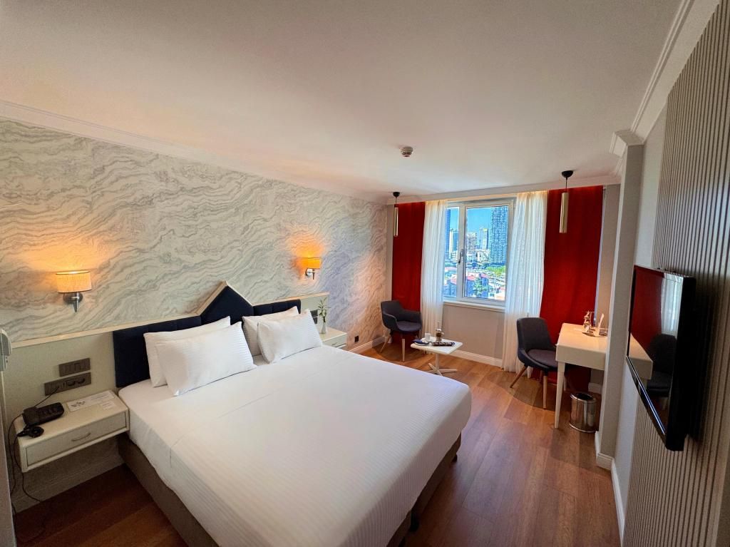 DEDEMAN İSTANBUL