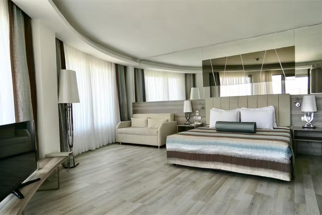 Turunç Premium Hotel
